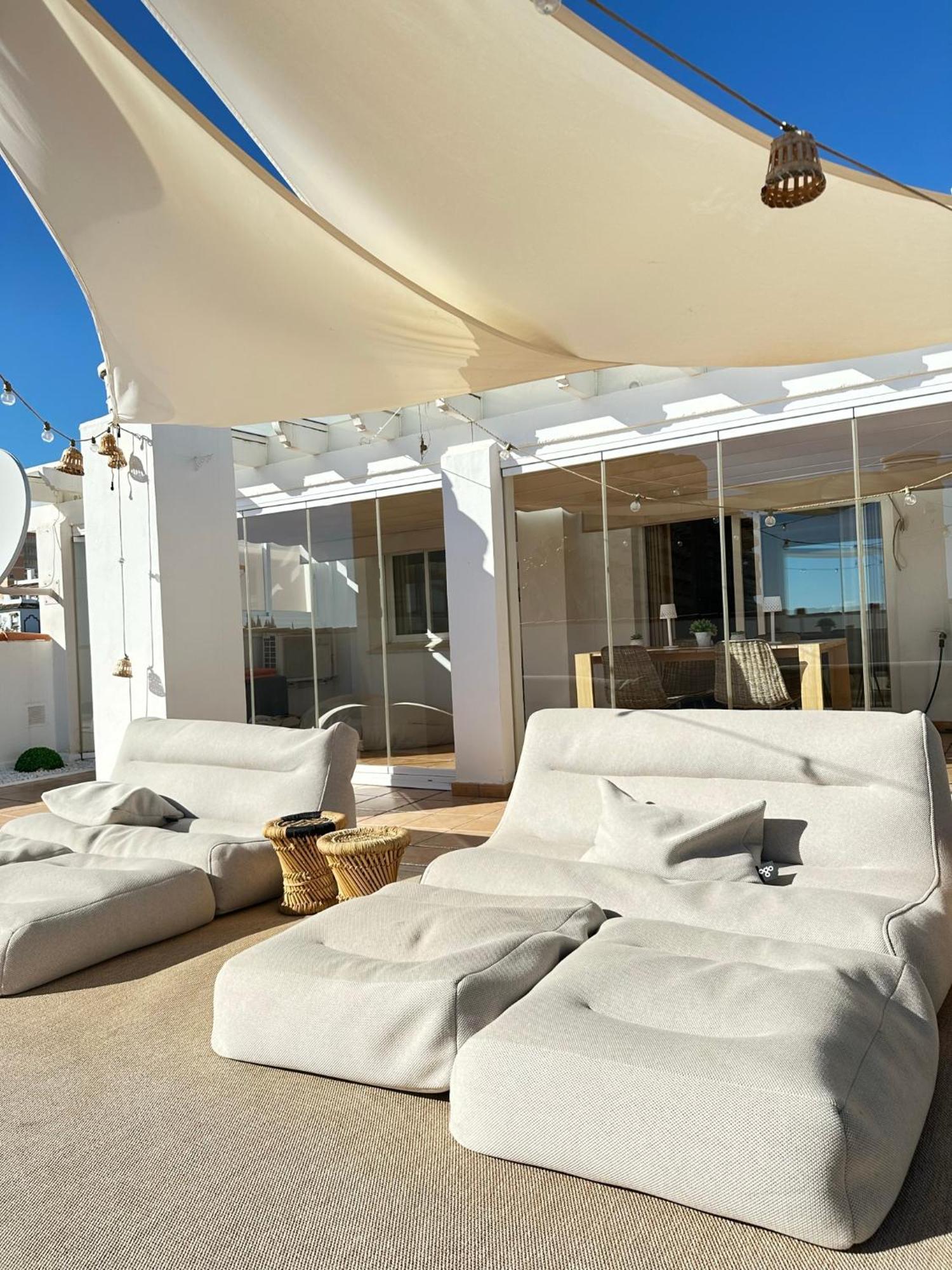 Апартаменты 2 Bed Penthouse With Sea View Торремолинос Экстерьер фото
